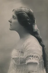 エドナ・メイさん、1878-1948、c1930。