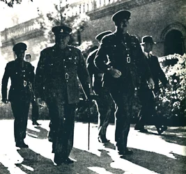 チャーチル氏は1945年12月1日、ペルシャのテヘランを訪問。