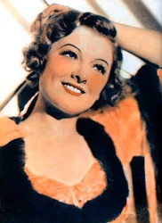 マーナロイ、アメリカの女優、1934-1935年