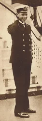 ロイヤルヨットビクトリアアンドアルバートの海軍士官候補生アルバート王子、1912年、1937年