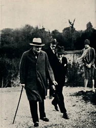 1920年代、1945年、イタリアで息子と休暇を過ごしました。