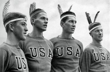1936年ベルリン五輪で金メダルを獲得したアメリカ代表男子エイトの一部