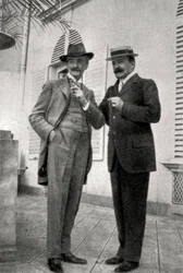 Paul HervieuとMarcel Prevost、フランスの作家と劇作家、1905年