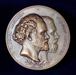 ピエールヤンセンとジョセフノーマンロッカー、フランスとイギリスの天文学者、1868年