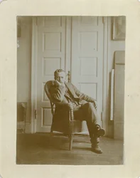 ヴィルヘルム・ハンマースホイの肖像 1864-1916。
