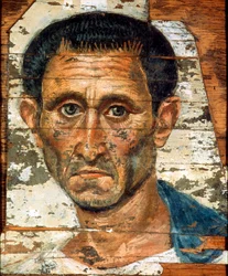 青いマントの中年男の肖像画、ロマノエジプトのミイラの肖像画、1世紀後半