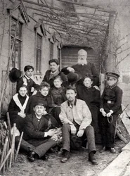 ロシアの作家、アントンチェーホフと家族や友人、1890年