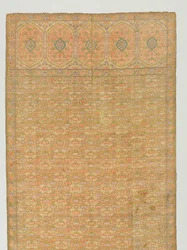 1700年代の金の地面に花のフィールドとエンドパネルが付いたサッシ。