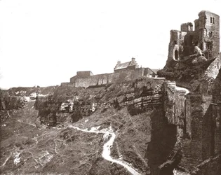 スカボロー城、ノースヨークシャー、1894。