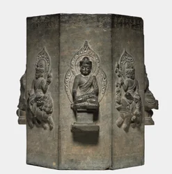 ダーラニの柱、唐王朝、618〜907年。