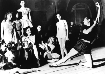 セルジュリファーとパリオペラバレエ、パリ、1940-1944