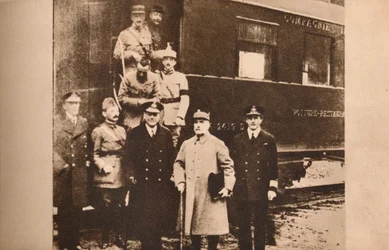 第一次世界大戦を終わらせる休戦協定の署名、1918年11月11日1935