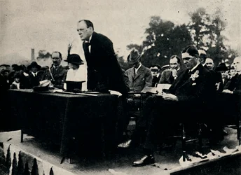 エンフィールドミュニオンズワークス、1917年、1945年に講演。