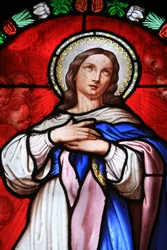 ステンドグラスの窓：Virgin Mary Beaune France