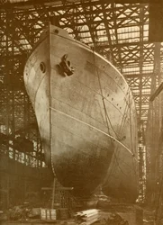 キュナードアウラニアニューカッスルオンタインの株14,000トン、c1930。