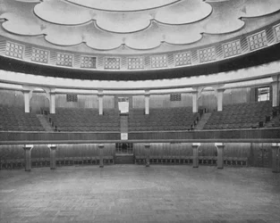 ドーム：プラットフォームから見る、1939