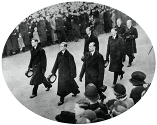 1936年、1937年、キングジョージ対葬儀行列におけるヨーク公とその兄弟