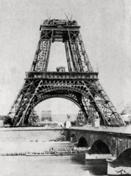 建設中のエッフェル塔、パリ、c1888