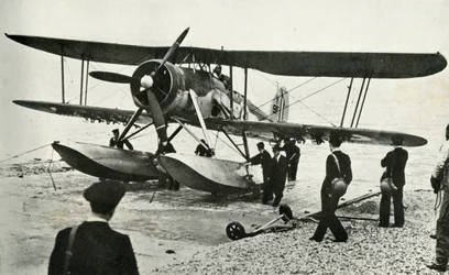 フェアリーソードフィッシュ、1941年。
