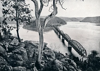 ホークスベリー川と橋、c1900。