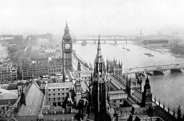 ビクトリアタワー、ウェストミンスター、ロンドン、c1905から見た国会議事堂
