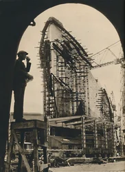 部分的に配置された大規模な船体、1930年から1934年、1936年