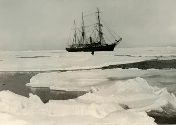 Nimrodがより多くのオープンパック、c1908、1909を推進
