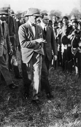 プリンスオブウェールズとウスタダンサーのグループ、ズールランド州、1925年