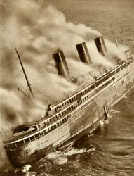 SS LAtlantique on fire、1933年、1935年。
