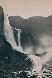 スケゲダル滝、1914年。