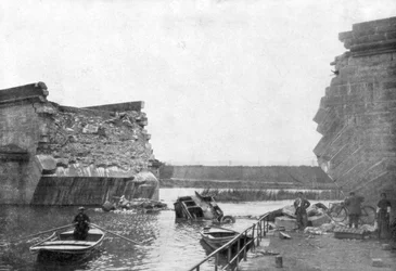1914年9月5〜12日、フランス、マルヌの戦い、トリルポートの橋