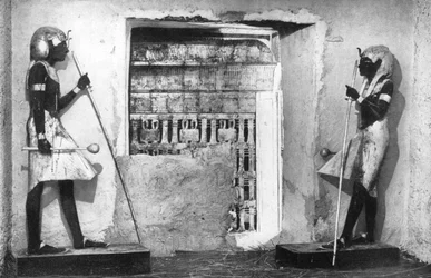 ツタンカーメンの墓、エジプト、1933-1934年の最初の垣間見る