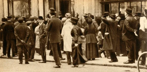 1915年5月、1933年、ルシタニアの沈没。
