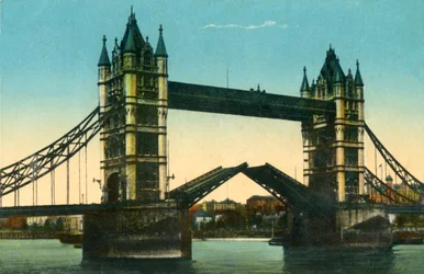 タワーブリッジ、ロンドン、c1910。
