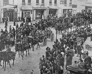 1915年にコンスタンティノープルを現役に任せるトルコ砲兵