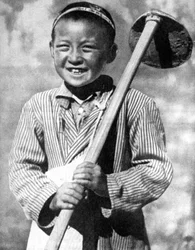農場で働くウズベク人の少年、1936年