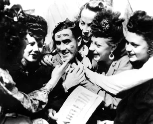 VEデーのお祝い、パリ、1945年5月8日
