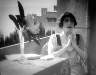 ロシアのバレエダンサーでサイレント映画の女優、ベラカラリ、1917年