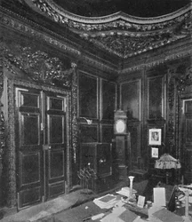 聖ローレンスユダヤ人の牧師、グリンリングギボンズによる彫刻、1903