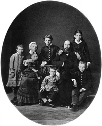 ギムナジウムの生徒だったウラジーミル・ウリヤノフ・レーニンと家族、シンビルスク、ロシア、1879年
