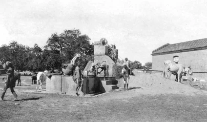 井戸、インド、マトゥラ、1916年〜1917年