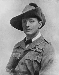 ウィン・チャーチルが戦争の通信員として働いていた頃、c1899、1945