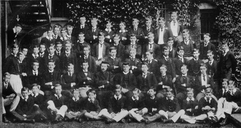 ウィンストンチャーチル、ハロウスクールでの集合写真、c1889、1945