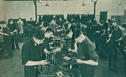 Wirless Operator Mechanics Workshop、1940