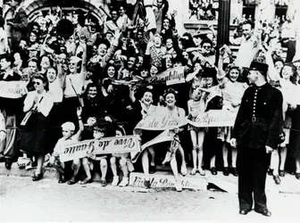 第二次世界大戦：1944年のパリ解放。
