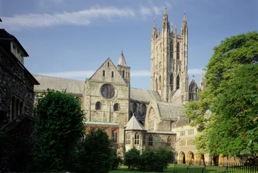 カンタベリー大聖堂、大聖堂の外観（1070–1834）英国ケント、英語学校
