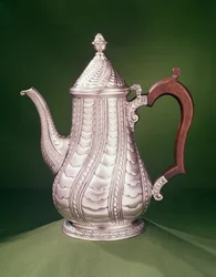 ポールドラメリーのコーヒーポット、1745年頃