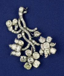 1760年頃、皇后エカテリーナが所有していたロシアの王冠の宝石からのダイヤモンドスプレー