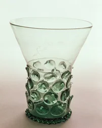 Krautstrunk Waldglasビーカー、1600年頃、1626年の彫刻