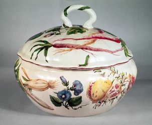 植物文様チェルシースープテュレン 1753-57年頃（磁器）（蓋は105489参照